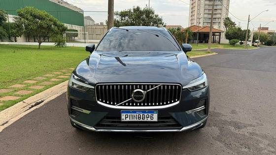 VOLVO XC60 2.0 T8 RECHARGE PLUS AWD GEARTRONIC
